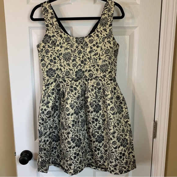 Jack by BB Dakota Sparkling Champagne Floral Cocktail Dress, size 8 - Picture 8 of 9